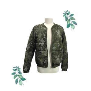 Aeropostale Womens Floral Camo Puffer Jacket